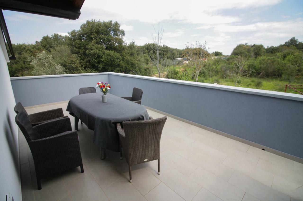 Sebi Apartment 300 M From Beach Rovinj Extérieur photo