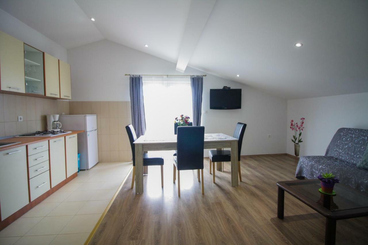 Sebi Apartment 300 M From Beach Rovinj Extérieur photo